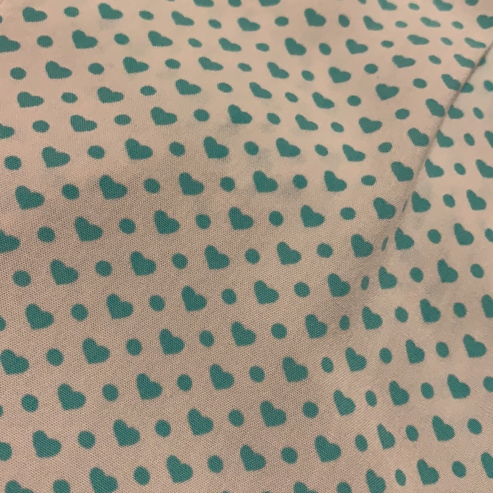 Heart button down blouse - Picture 3 of 3